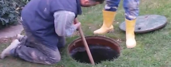 Detekcija curenja kanalizacione cevi u dvorištu