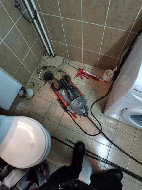 Otpušavanje slivnika Otpušavanje slivnika 1